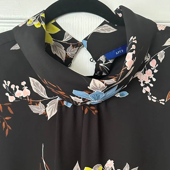 Apt. 9 Black Floral Sleeveless Blouse - Picture 3 of 8
